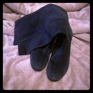 Like NEW black Cole Haan boots!